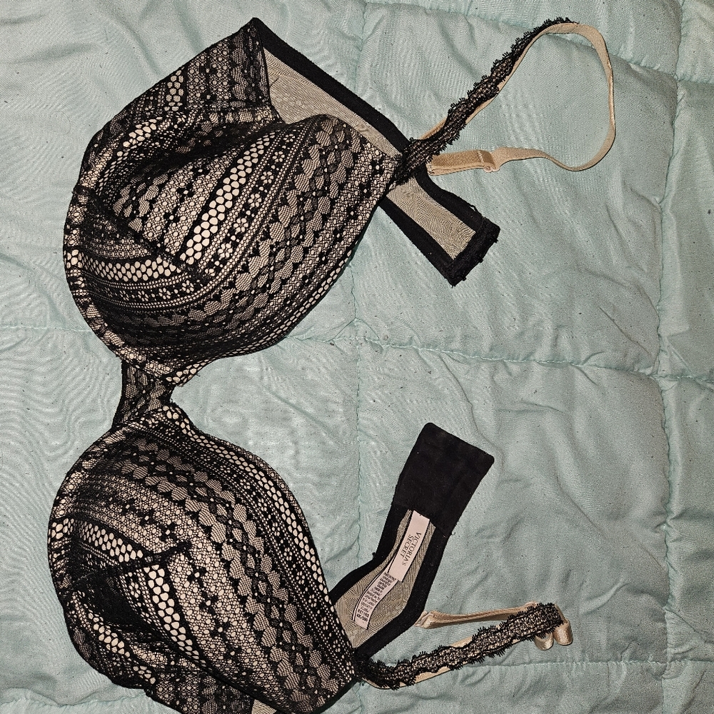 Victoria Secret bra